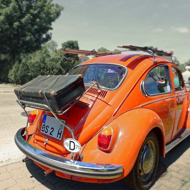 locr GEOservices and MAP Blog Post Image locr GEOservices and Maps Blog Post Image Old Orange Car