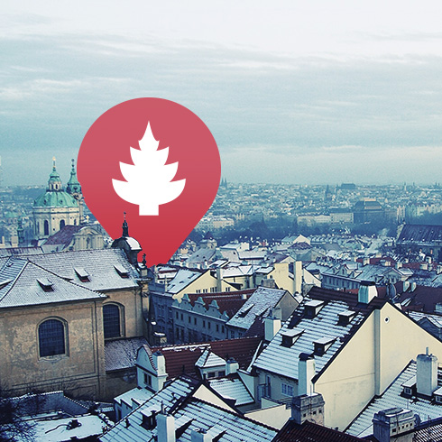 wojtek-witkowski-1fpyA_z2woY-unsplash_SQ snowy city with locr christmas tree icon